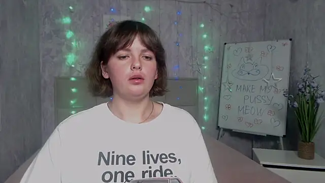 Snapshot of StaceyLex chatting on 09-30-25, 06:07 StaceyLex online show from 09-30-25, 06:07