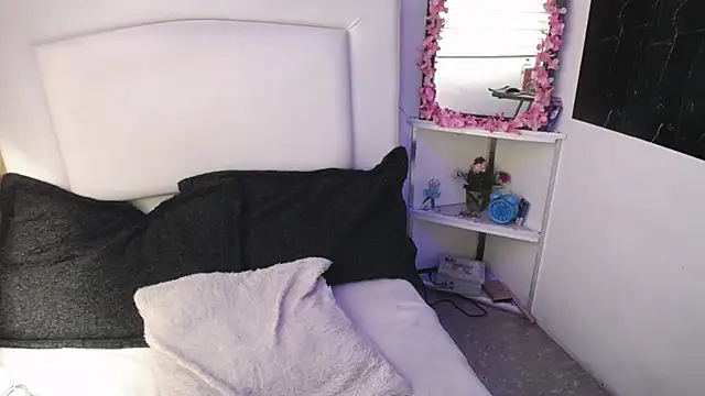 Snapshot of palmer_mIix chatting on 03-12-25, 01:08 palmer mIix online show from 03-12-25, 01:08