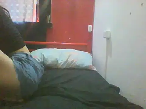 Snapshot of BURN666ING chatting on 12-31-24, 12:04 BURN666ING online show from 12-31-24, 12:04