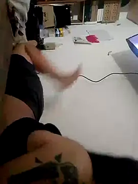 Snapshot of BURN666ING chatting on 02-26-25, 03:53 BURN666ING online show from 02-26-25, 03:53