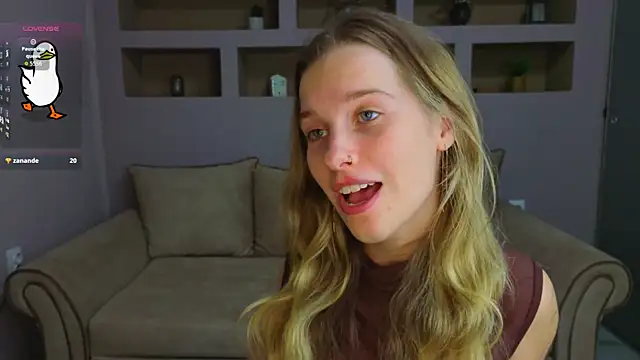 Snapshot of LinaCristonsen chatting on 09-30-25, 06:02 LinaCristonsen online show from 09-30-25, 06:02