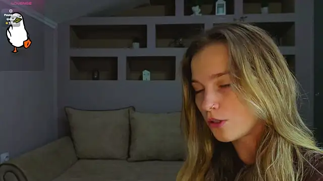 Snapshot of LinaCristonsen chatting on 10-14-25, 05:25 LinaCristonsen online show from 10-14-25, 05:25