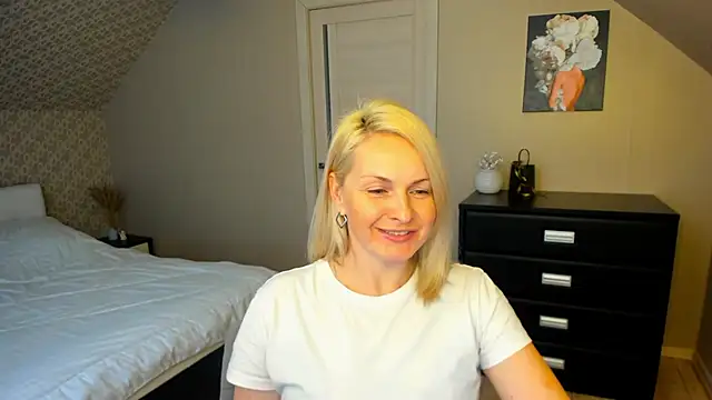 Alicee Gracee online show from 12-01-25, 09:25