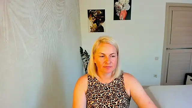 Snapshot of Alicee_Gracee chatting on 07-06-26, 09:17 Alicee Gracee online show from 07-06-26, 09:17