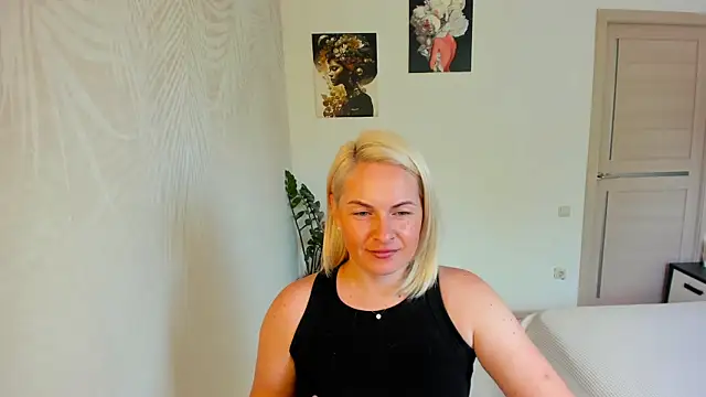 Snapshot of Alicee_Gracee chatting on 07-13-26, 09:01 Alicee Gracee online show from 07-13-26, 09:01