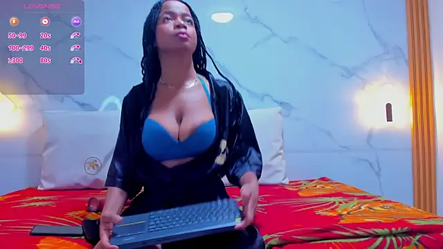 Snapshot of violetta_becker chatting on 01-29-25, 12:02 violetta becker online show from 01-29-25, 12:02