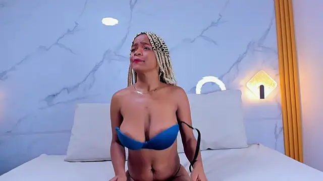 Snapshot of violetta_becker chatting on 03-18-25, 02:37 violetta becker online show from 03-18-25, 02:37