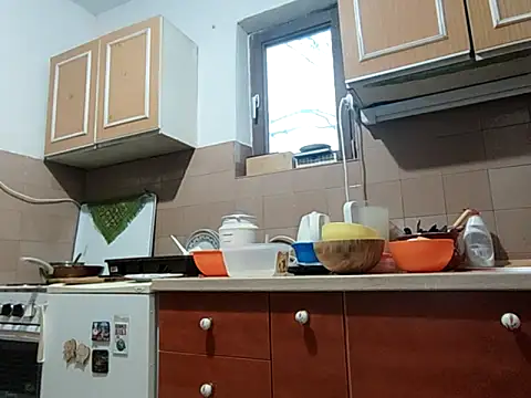 beaverwoman online show from 11-10-25, 01:43