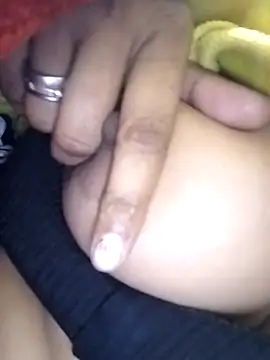 Snapshot of Hinna_love5 chatting on 01-15-26, 02:10 Hinna love5 online show from 01-15-26, 02:10