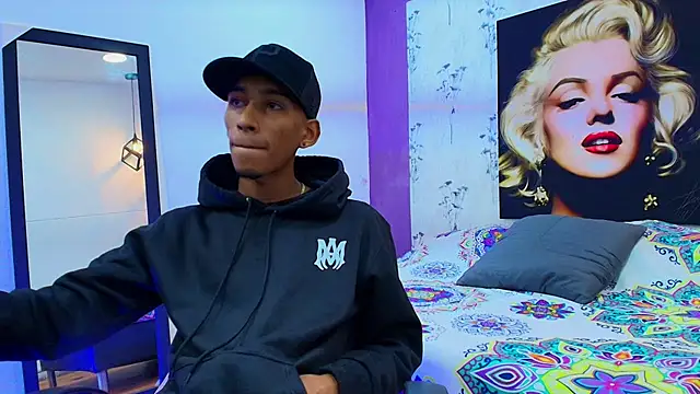 Snapshot of alejandro_king1 chatting on 02-20-25, 12:47 alejandro king1 online show from 02-20-25, 12:47