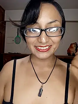 Lucy Chery online show from 01-08-26, 12:24