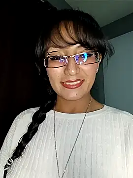 Snapshot of Lucy_Chery chatting on 07-26-26, 01:25 Lucy Chery online show from 07-26-26, 01:25