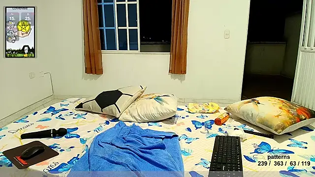 Snapshot of _sex_in_paradise_ chatting on 03-02-25, 03:02 sex in paradise online show from 03-02-25, 03:02