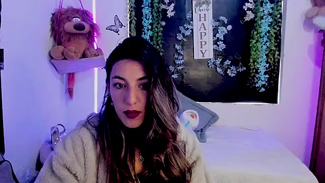 Snapshot of queen-natty chatting on 10-29-25, 01:46 queen-natty online show from 10-29-25, 01:46