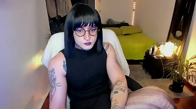 Snapshot of ShiiraVelkor chatting on 02-18-25, 10:16 ShiiraVelkor online show from 02-18-25, 10:16