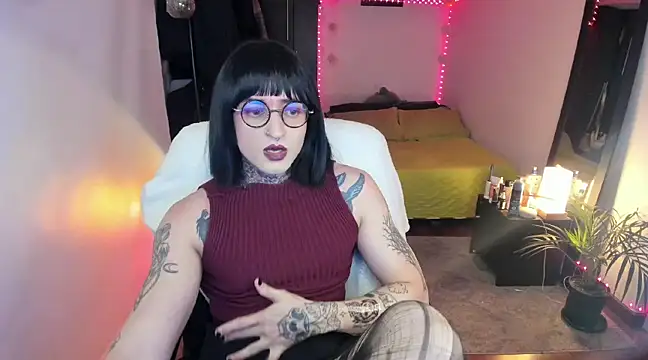 Snapshot of ShiiraVelkor chatting on 03-01-25, 01:07 ShiiraVelkor online show from 03-01-25, 01:07