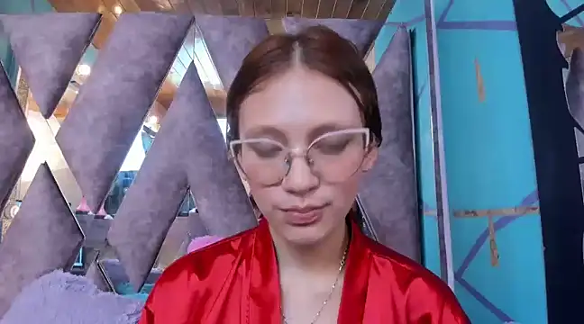 Snapshot of LARICSABLUE chatting on 03-06-25, 01:48 LARICSABLUE online show from 03-06-25, 01:48