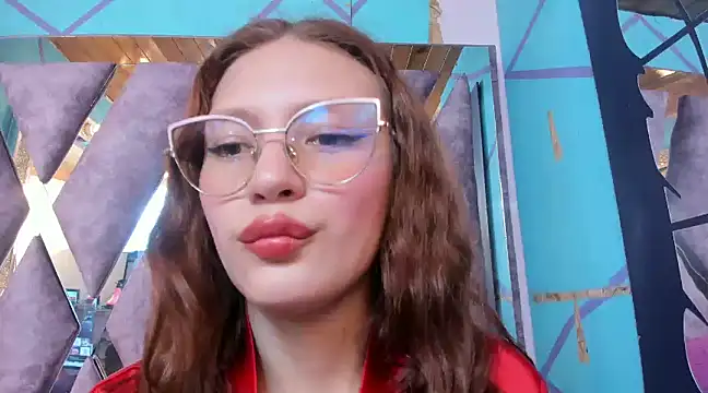 Snapshot of LARICSABLUE chatting on 03-07-25, 09:06 LARICSABLUE online show from 03-07-25, 09:06