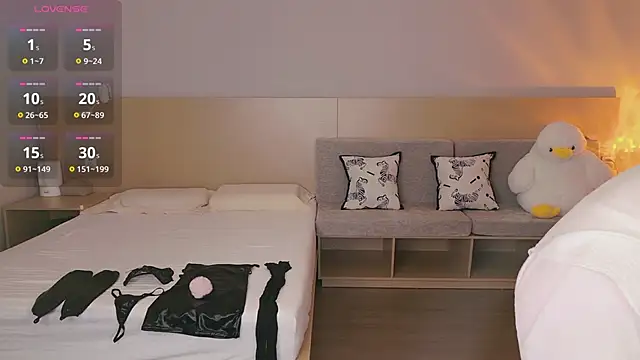 Lucky-baby online show from 10-01-25, 01:17