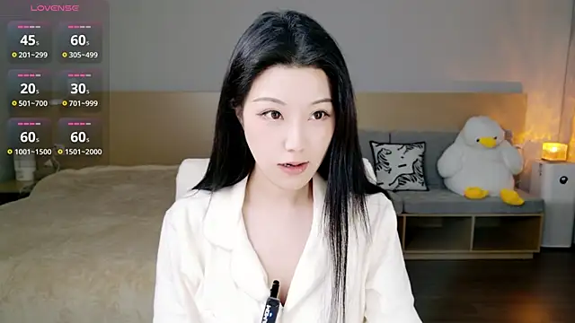 Lucky-baby online show from 11-30-25, 01:04