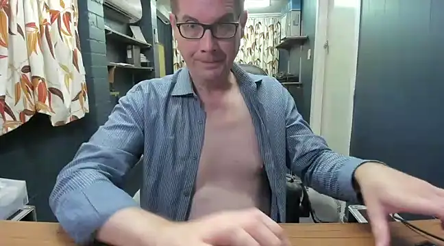 tilobinder online show from 12-28-24, 03:26