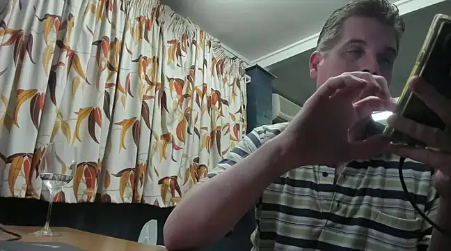 tilobinder online show from 01-01-25, 02:42