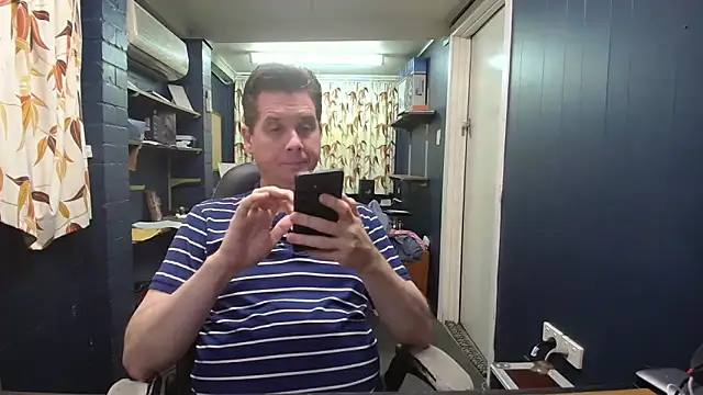 tilobinder online show from 11-01-25, 04:09