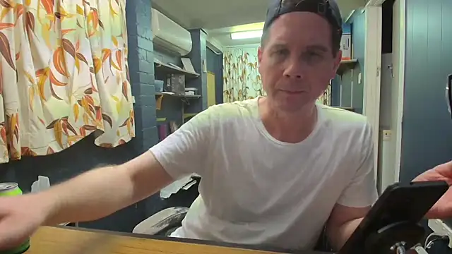 tilobinder online show from 12-22-25, 12:35