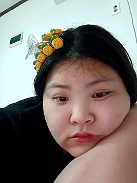 hello098712 online show from 02-12-26, 09:37