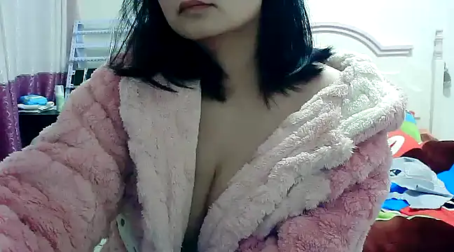 CN-Xiaoxi online show from 02-03-25, 04:31