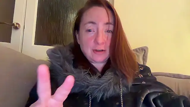 LouiseTswing online show from 12-08-24, 10:36