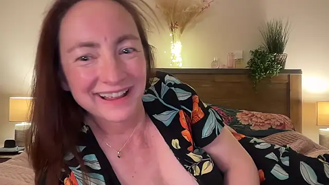 LouiseTswing online show from 02-06-25, 08:13