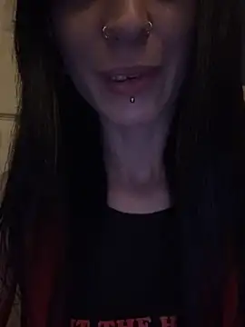 Snapshot of MissMidnightUK chatting on 05-15-26, 11:56 MissMidnightUK online show from 05-15-26, 11:56
