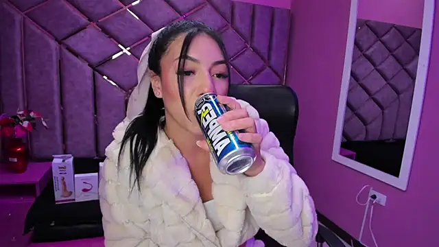 Poly Sasha  online show from 10-03-25, 03:47