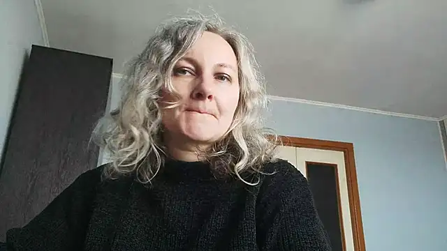 Snapshot of EdithManning chatting on 05-03-26, 06:30 EdithManning online show from 05-03-26, 06:30