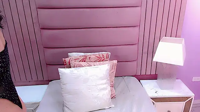 SexyValeriaa online show from 01-19-25, 03:42