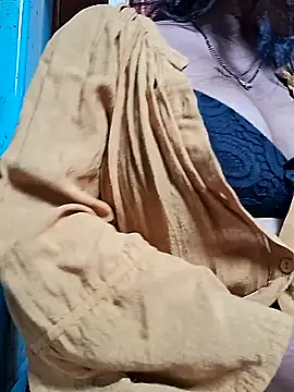 Hot-Anuska online show from 03-07-25, 05:29