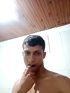 wolf james123 online show from 12-26-24, 04:10