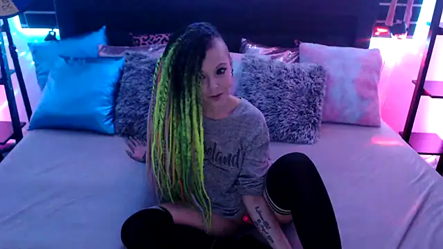 EdgesOfReality online show from 12-17-25, 10:38