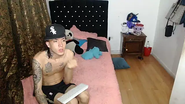 Kitty and jake online show from 03-18-25, 03:42