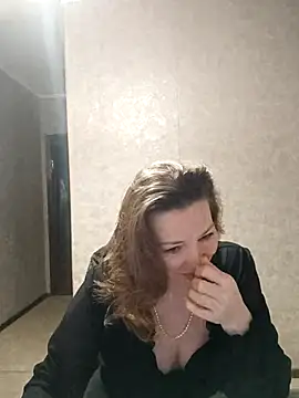 VselenaSun402 online show from 02-17-25, 09:35