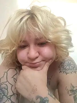 Snapshot of iDogrose21 chatting on 01-14-26, 03:39 iDogrose21 online show from 01-14-26, 03:39