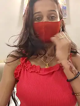 Snapshot of Oleevia chatting on 12-02-24, 05:15 Oleevia online show from 12-02-24, 05:15