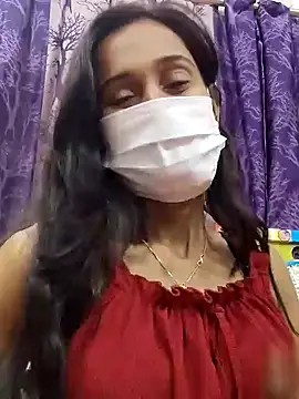 Snapshot of Oleevia chatting on 12-13-24, 06:38 Oleevia online show from 12-13-24, 06:38