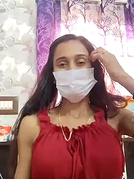 Snapshot of Oleevia chatting on 12-22-24, 09:44 Oleevia online show from 12-22-24, 09:44