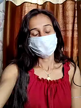 Snapshot of Oleevia chatting on 12-26-24, 10:48 Oleevia online show from 12-26-24, 10:48