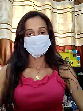 Snapshot of Oleevia chatting on 01-18-25, 10:39 Oleevia online show from 01-18-25, 10:39