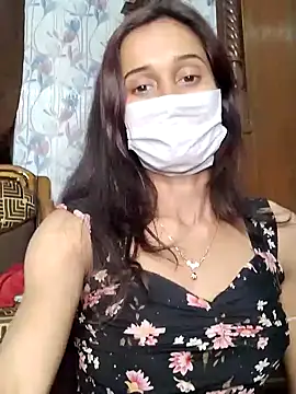 Snapshot of Oleevia chatting on 01-28-25, 12:22 Oleevia online show from 01-28-25, 12:22