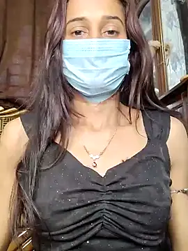 Snapshot of Oleevia chatting on 02-05-25, 01:58 Oleevia online show from 02-05-25, 01:58