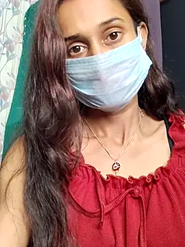 Snapshot of Oleevia chatting on 03-15-25, 12:13 Oleevia online show from 03-15-25, 12:13